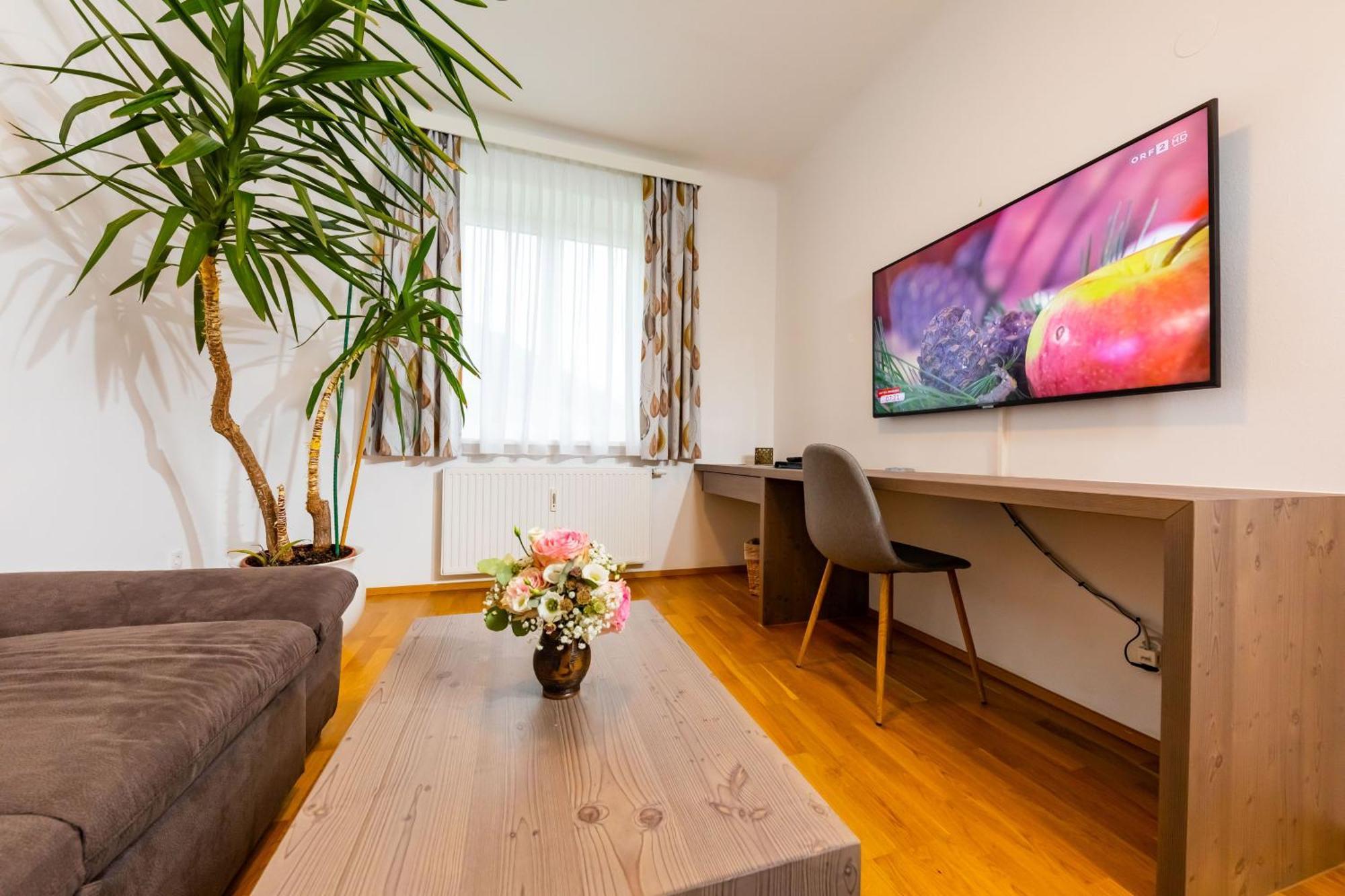 Apartmenthaus Pastner Am Teich Übelbach 외부 사진